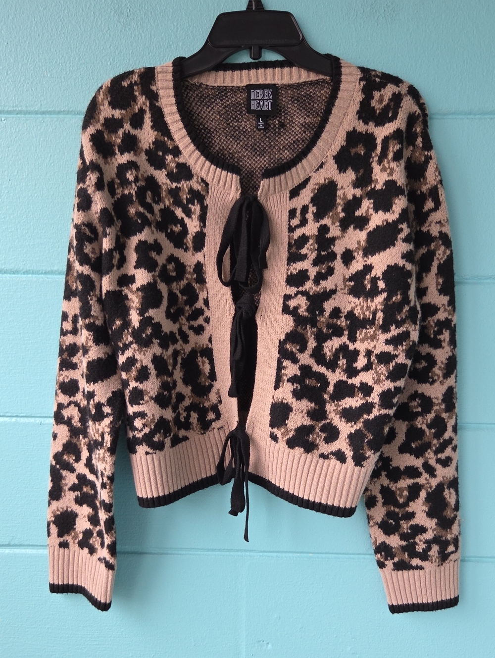 NWT "Derek Heart" Leopard Print Knit Cropped Cardigan Sweater Woman's Size Large